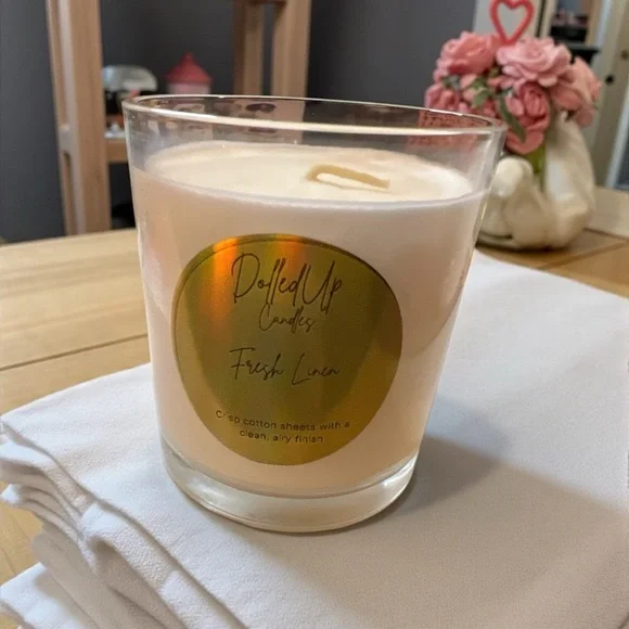 9oz Fresh Linen Soy Wax Candle | Clean Cotton Scent - Picture 2 of 2